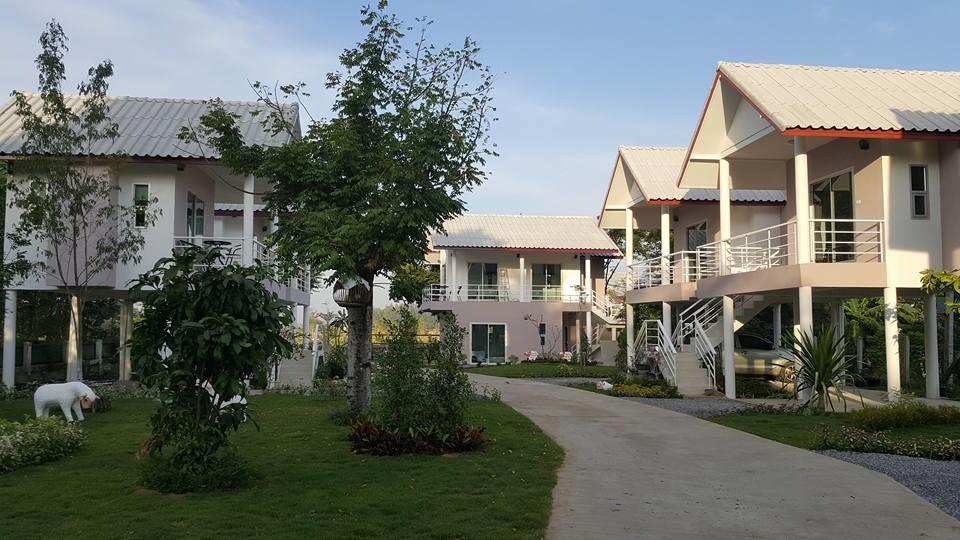 Baan Suan Geb Tawan Ξενοδοχείο Lop Buri Εξωτερικό φωτογραφία